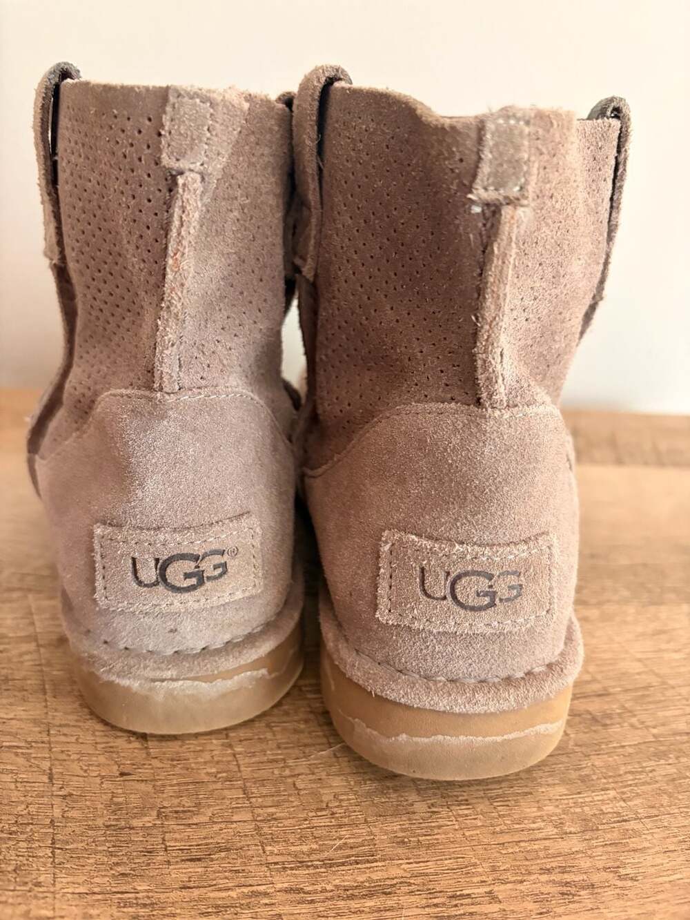 UGG Classic Mini Perforated Suede Boots Size 7